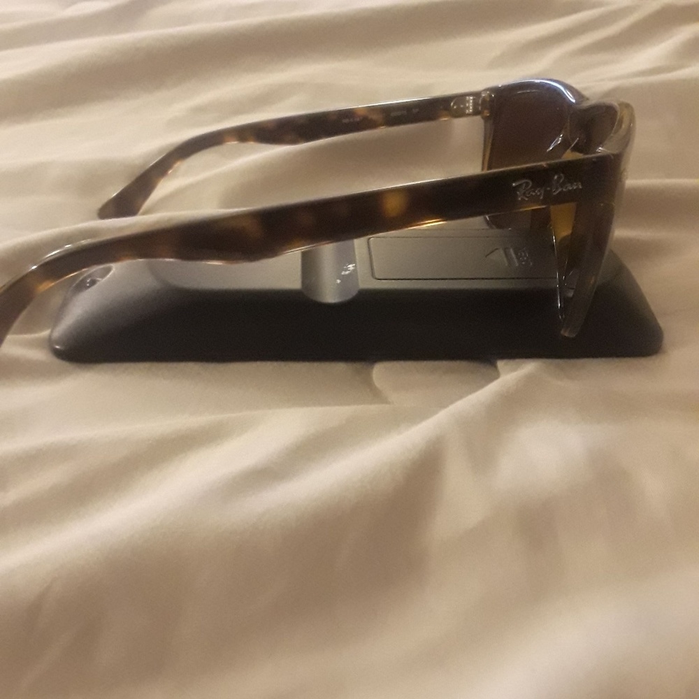 Ray-Ban polarized sunglasses - Picture 3 of 4